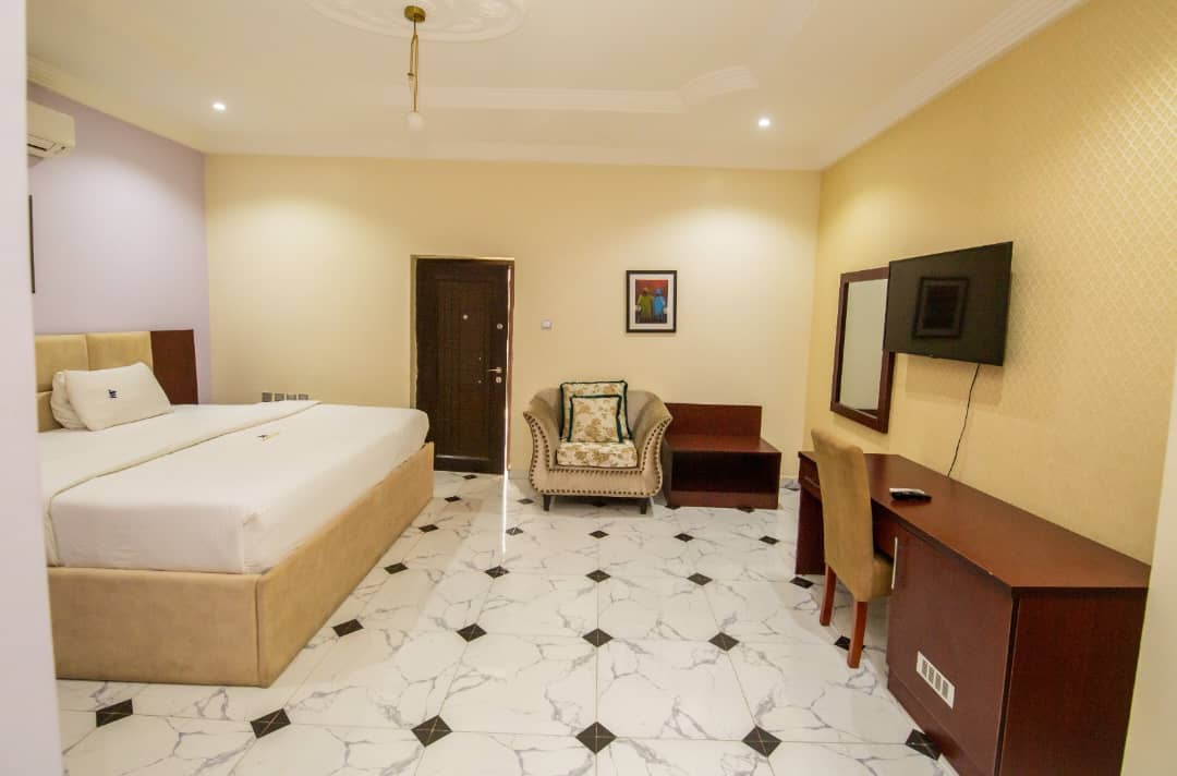 Diplomatic Suite